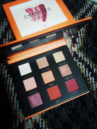 Charming Eye Shadow palette