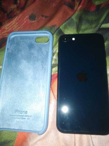 Iphone se 3 Factory unlocked