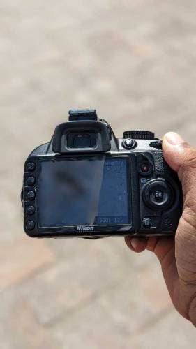 Nikon D3100 DSLR CAMERA 