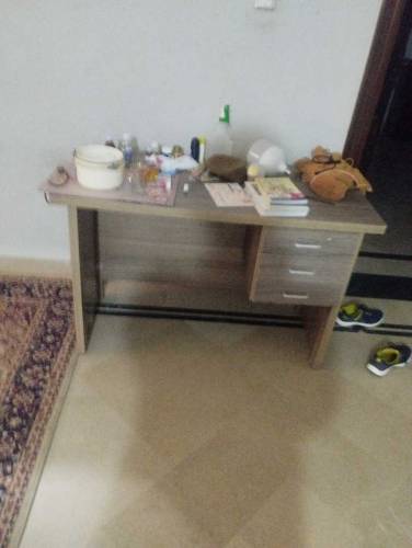 computer table& revolving chair