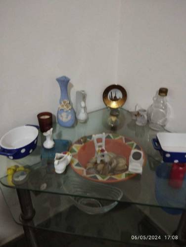 corner table for drawing room slightly used but in a good condition 