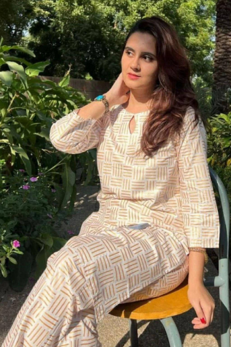 clothes for women 