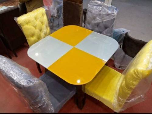 Daining Table with 4 Chair