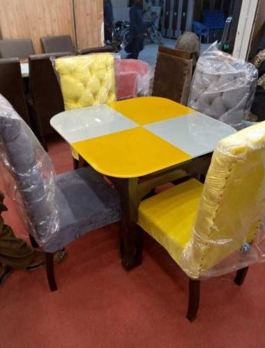 Daining Table with 4 Chair