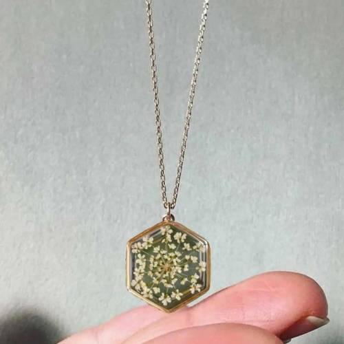 Resin jewellery 