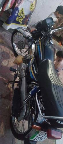 Ravi motor cycle CD 70cc