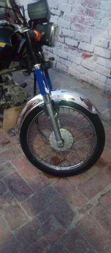 Ravi motor cycle CD 70cc