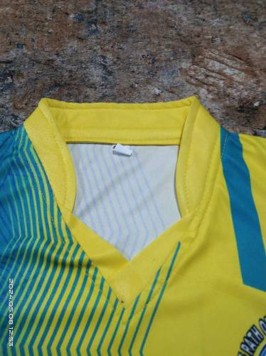 v neck collar sleeve less shirt 