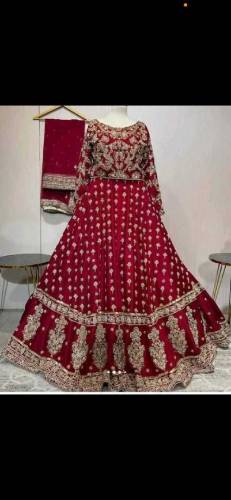 the beutfull wedding dress barat walima mahndi and party wear