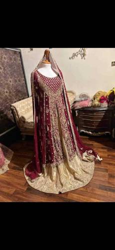 the beutfull wedding dress barat walima mahndi and party wear