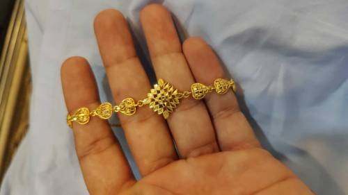 Gold bracelet 