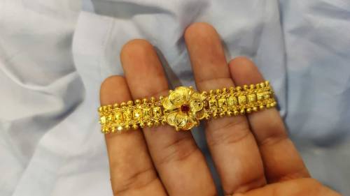 Gold bracelet 