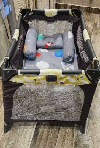 baby cot 