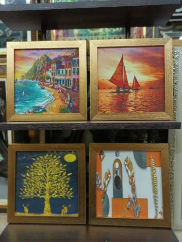 Wall hannging 4 piece set picture frames