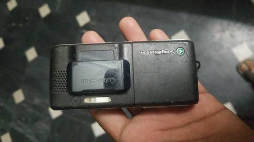 SONY ERICSSON K800i keypad phone 100% orignal dubai stock 