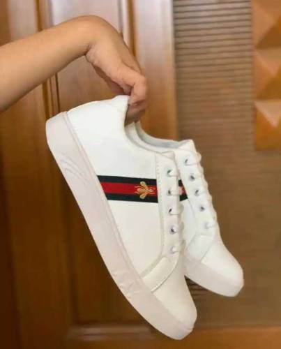White Sneakers for men || stylish and trading sneakers for boys