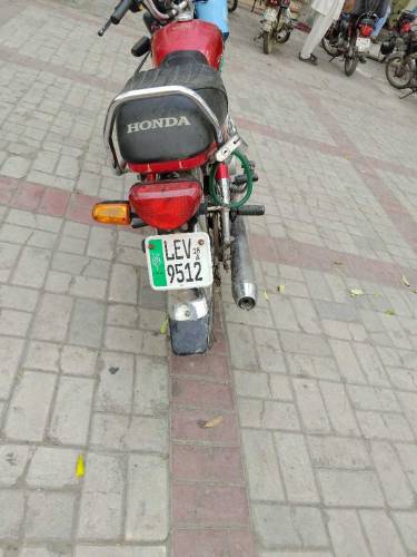 Honda CD70 Red Colour