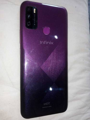 Infinix hot 9 play 4GB 64GB 6000 mAh battery