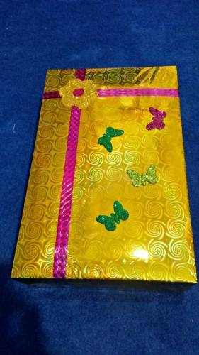 GIFT BOX's