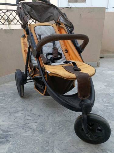 Baby Stroller Imported in Excellent condition