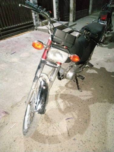 Honda CD-125 2019