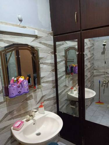 2nd floor portion mousa residency near Pakistan baitulmaal qureshi Str