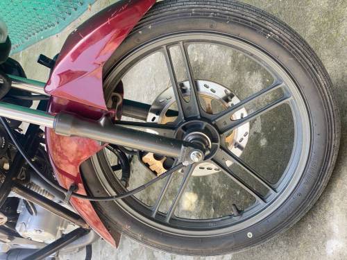 Sellling my Suzuki GSX-125 with all genuine accessories 