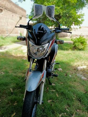 Hinda Cb 150 2021 model Peshawar registered full new condition