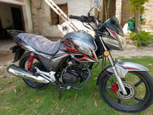 Hinda Cb 150 2021 model Peshawar registered full new condition