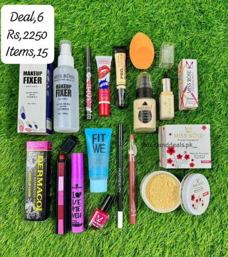 Makeup deal available ☺️☺️