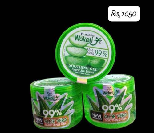 Makeup deal available ☺️☺️
