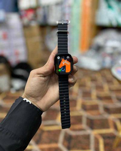 very beautiful watch ⌚ and expensive 