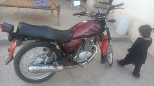 Suzuki gs150