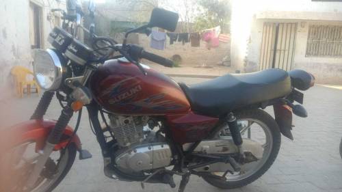Suzuki gs150