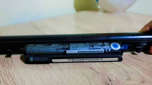 TOSHIBA LAPTOP