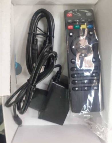 ANDRIOD BOX Q96 .RAM 8GB ROM  128GGB CASH ON DELVERY AVAilable 