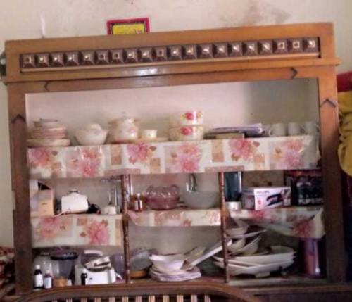 bed dressing n show case for sale 