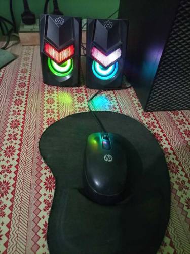 Whole set of PC is for sale like CPU,LCD,Speakers,Mouse, Keyboard 