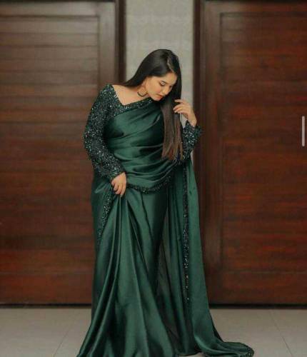 woman beautiful saree 