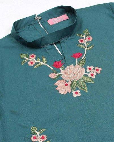 Girls Embroidered cotton kurta