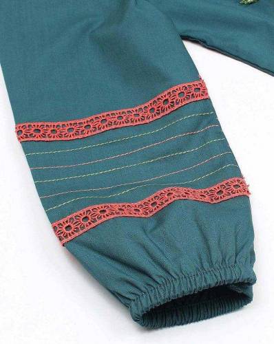 Girls Embroidered cotton kurta