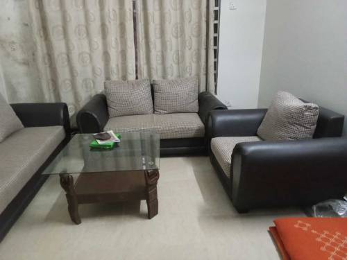 7 seater sofa set . best condition 
