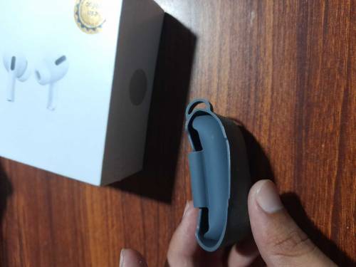 Airpods pr02