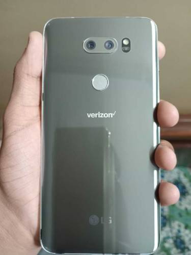 LG V30 FOR URGENT SALE 10/10 FRESH PIECE AVAILABLE