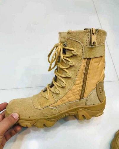 men's comfortable boots beige Delta 