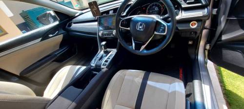 Honda civic 2018 Totally genuine 10/10