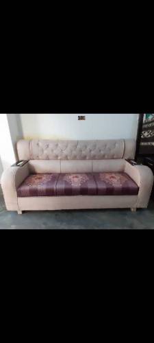 3 seater sofa(2) and 2 seater sofa (1) 