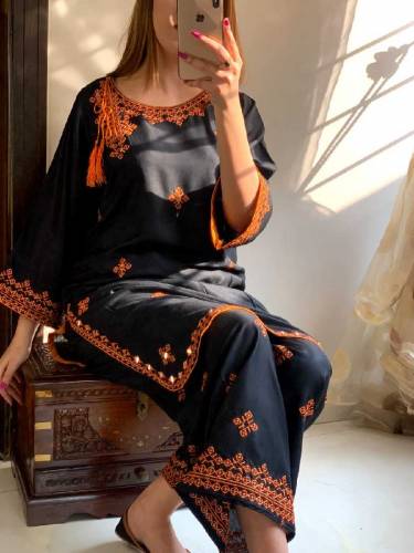 Embroidery 2Pc