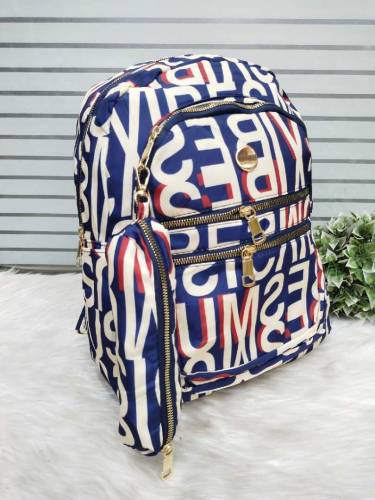 it is a very beautiful woman bags