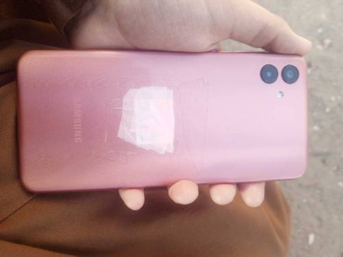 sumsung galaxy a04  box available and organic charge and air burds 